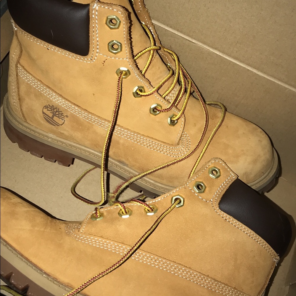 Timberlands!! - image 3